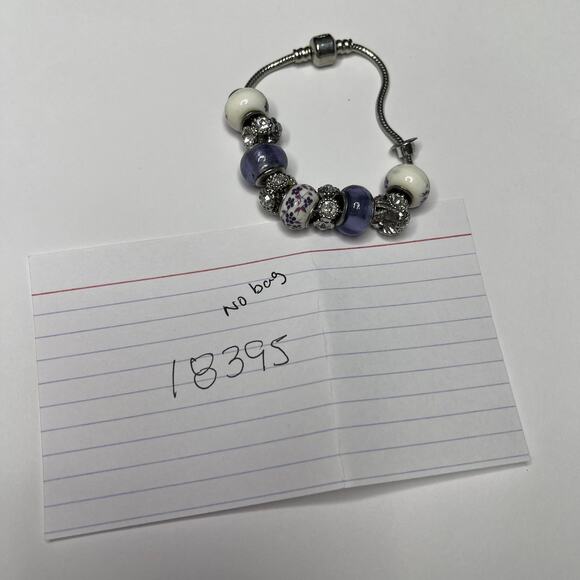 Silver tone bracelet beaded with easy on closure violet purple costume jewelry - Picture 10 of 10